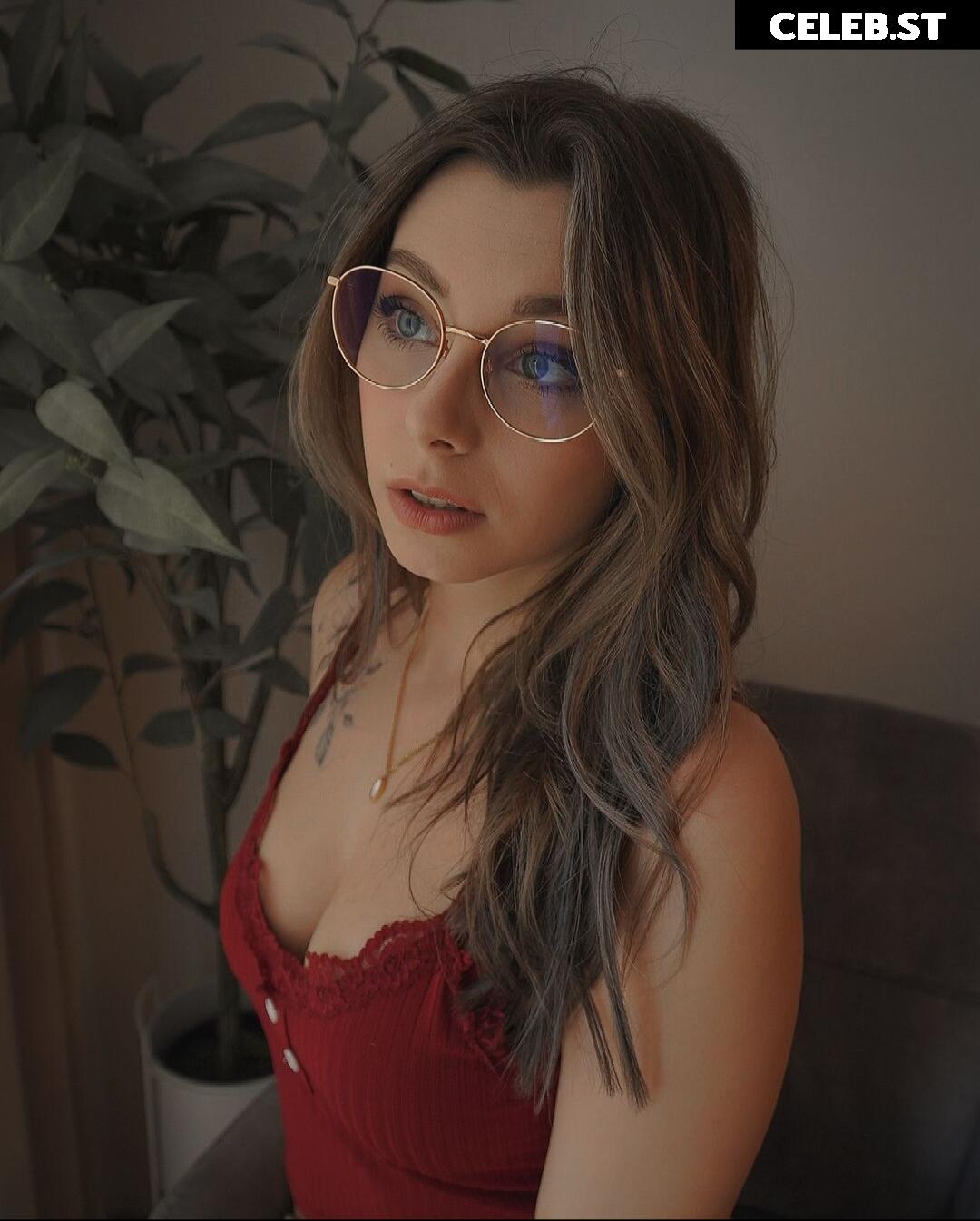 JenNyan Image 1881532