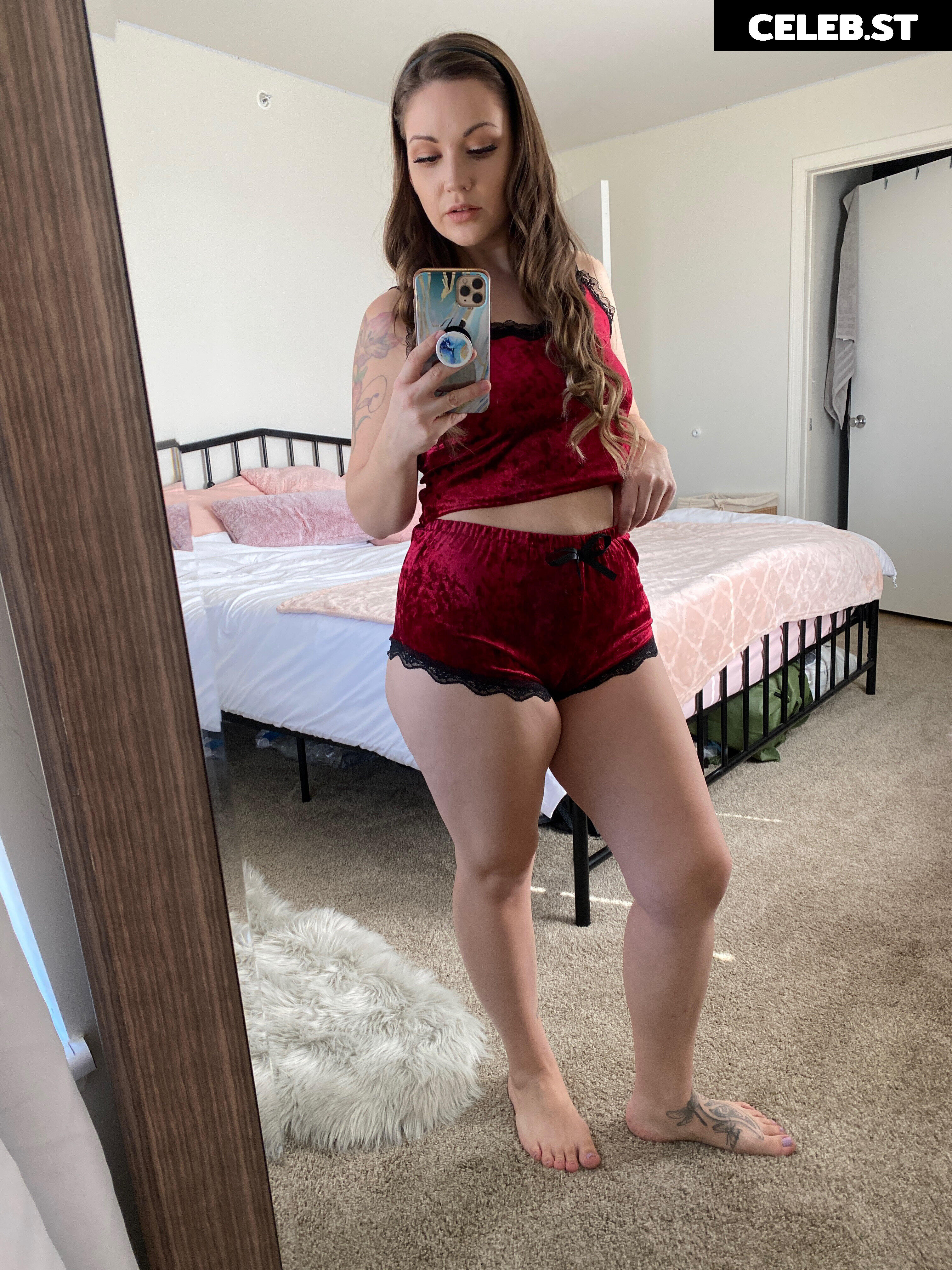 juliejuice0x Image 18881070