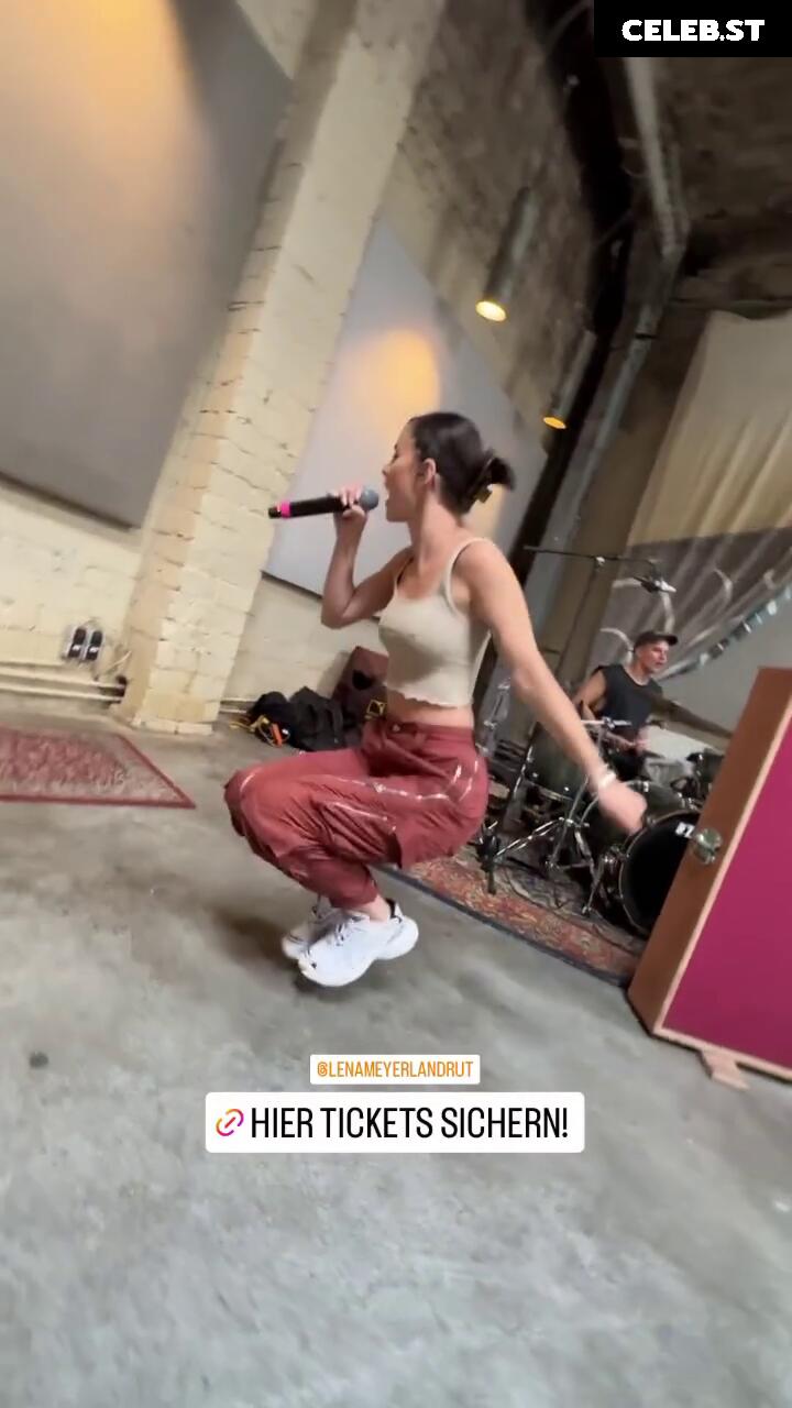 Lena Meyer-Landrut Image 1877327