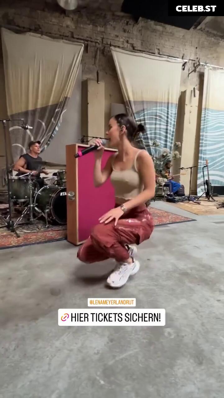 Lena Meyer-Landrut Image 1877289