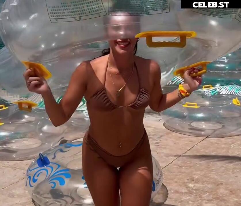 Sarah Engels Image 1866038