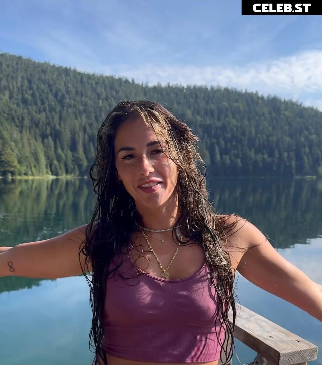 Sarah Engels Image 1867627