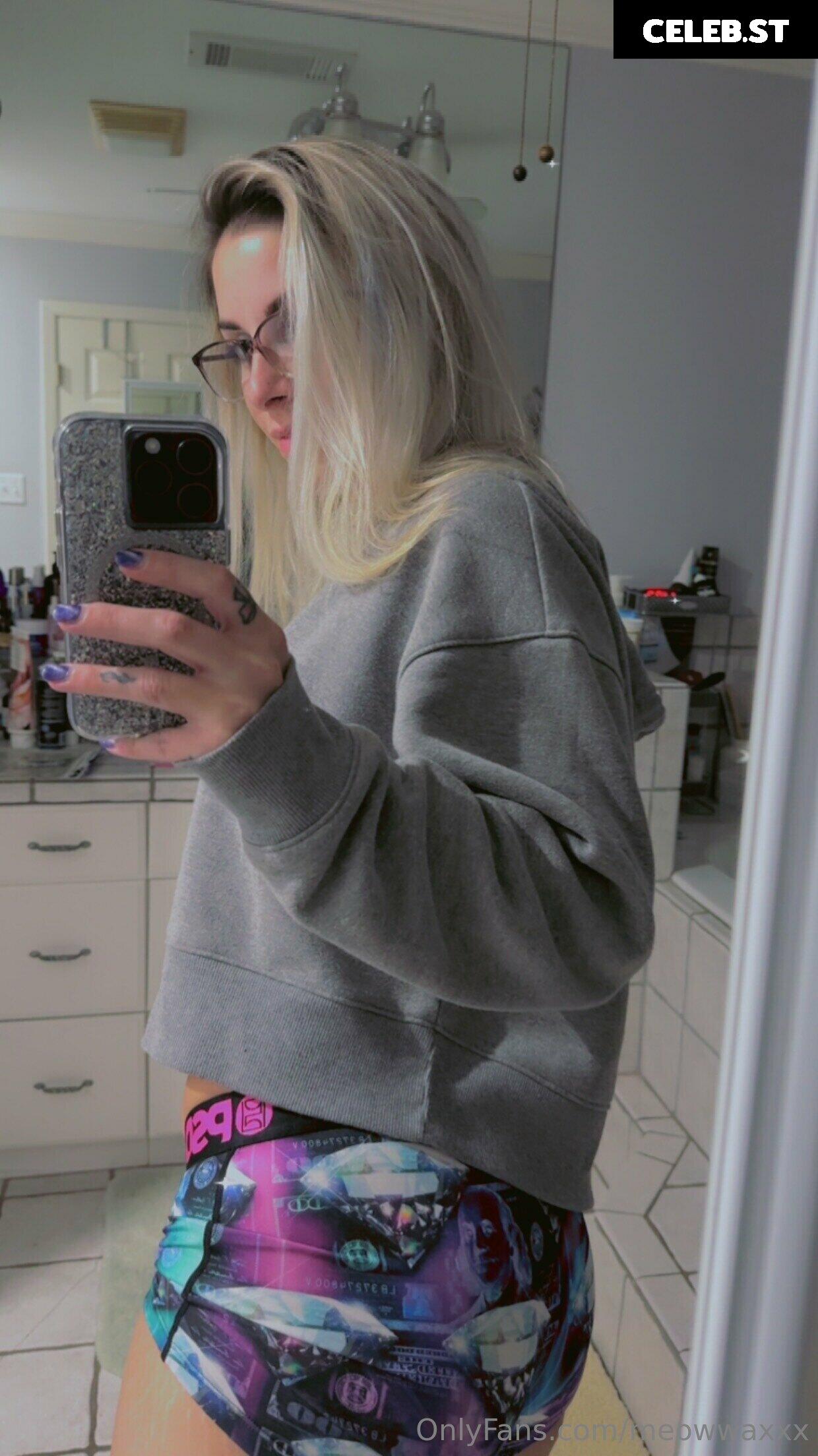 korinne_love Image 18612593