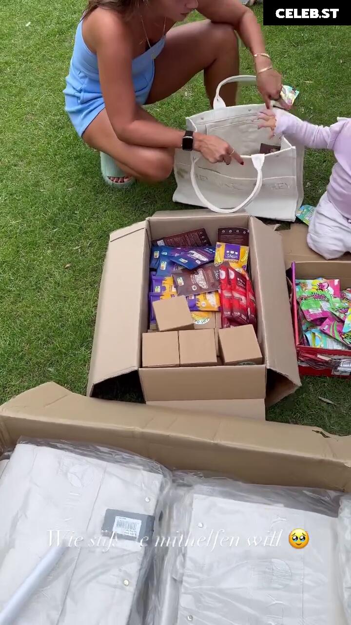 Sarah Engels Image 1856154