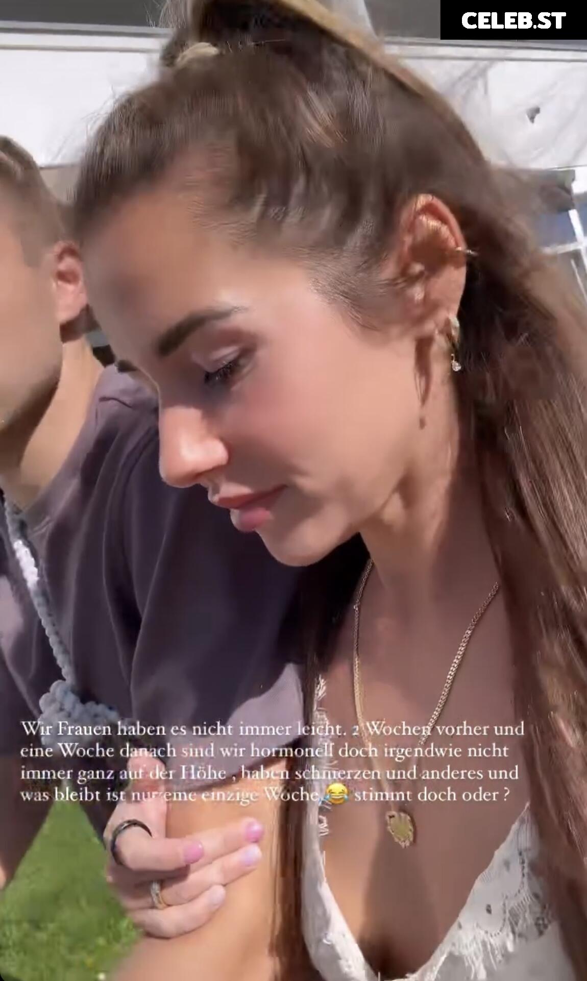 Sarah Engels Image 1857425