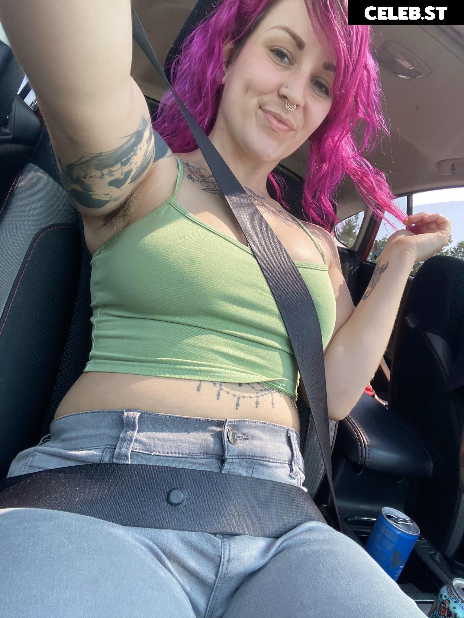 TinyToni Image 1857655