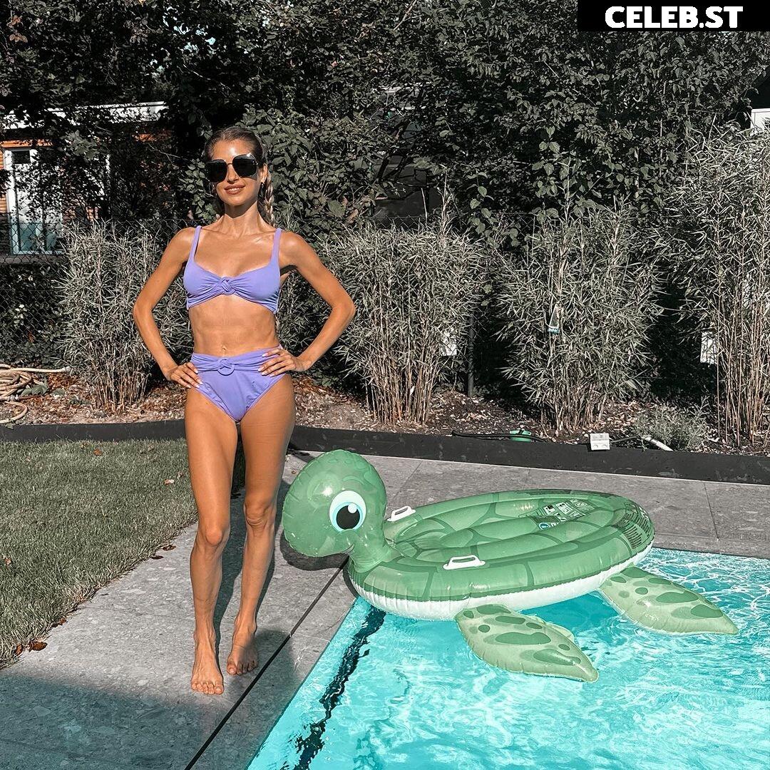 Cathy Hummels Image 1857956