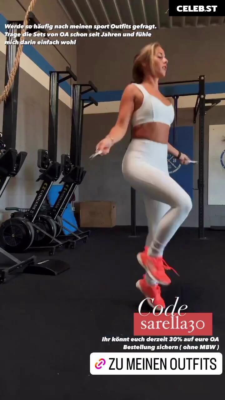 Sarah Engels Image 1854909