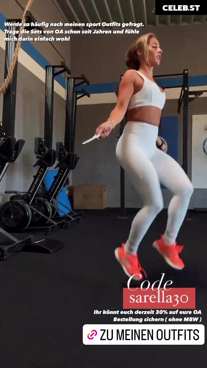 Sarah Engels Image 1854938