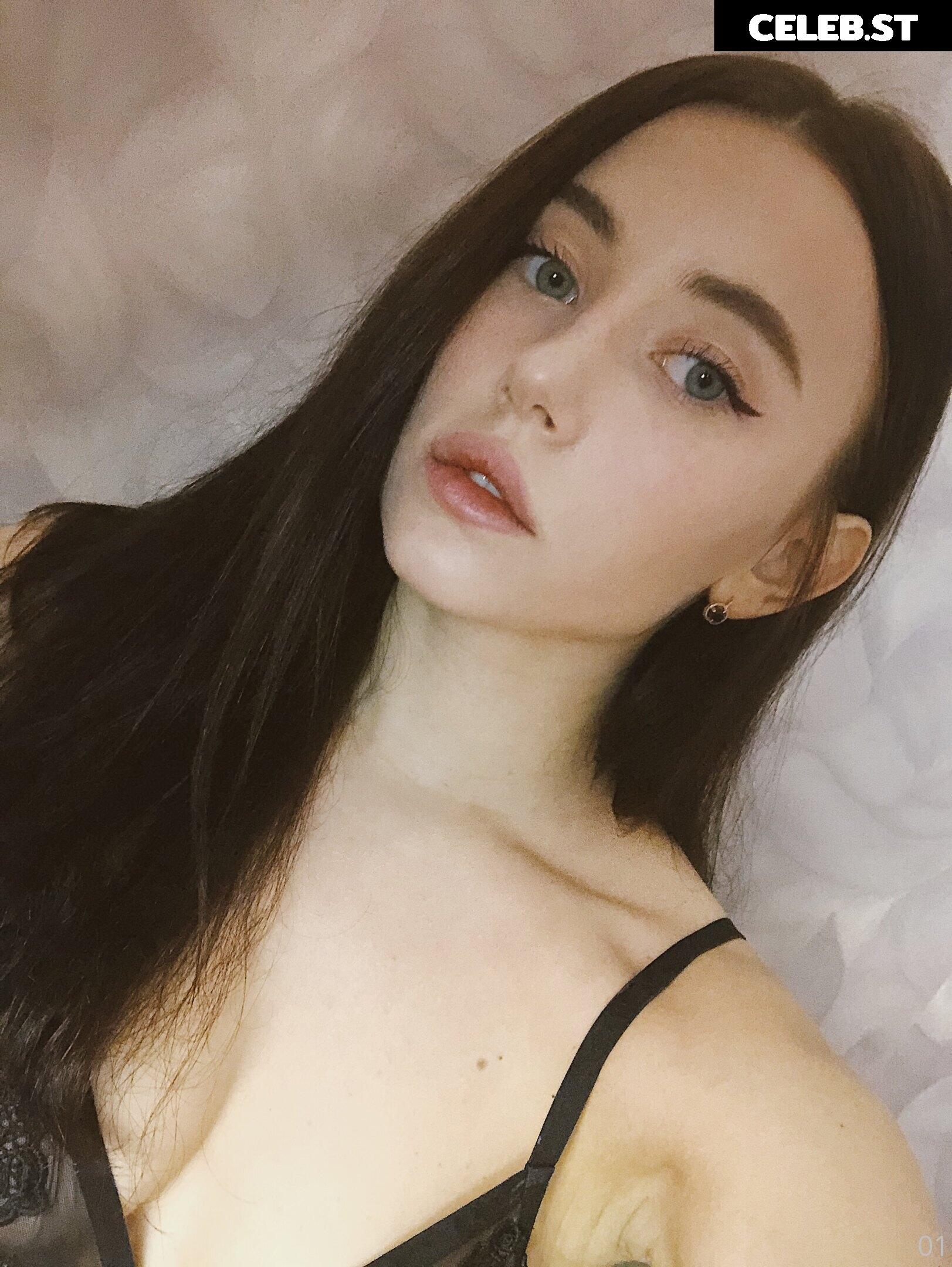 arilaviee Image 1852915