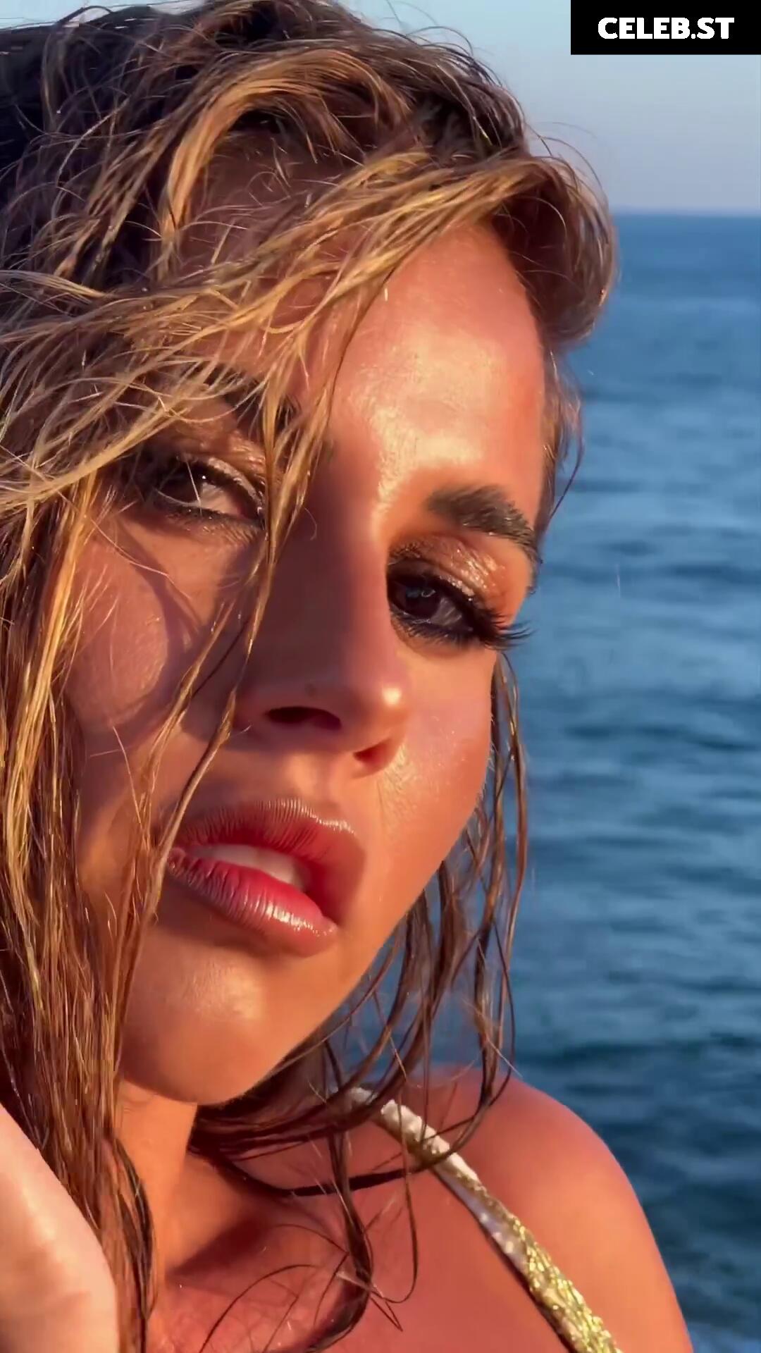 Sarah Engels Image 1853329