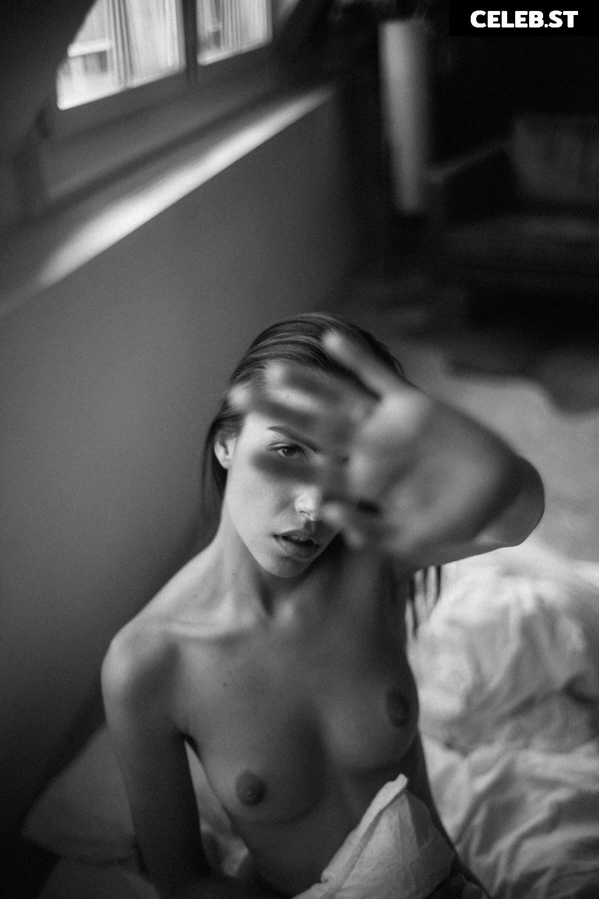 Rebecca Bagnol Image 1850430