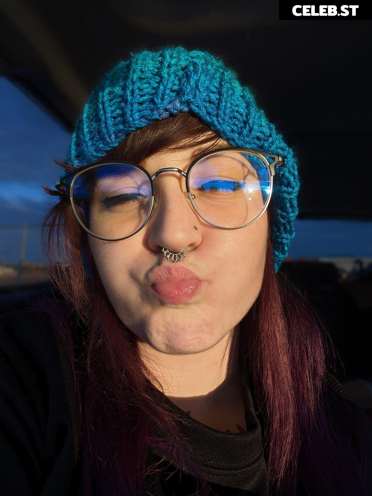 TinyToni Image 1859636