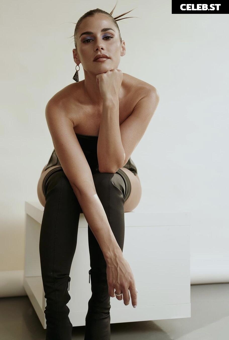 Sarah Engels Image 1858046