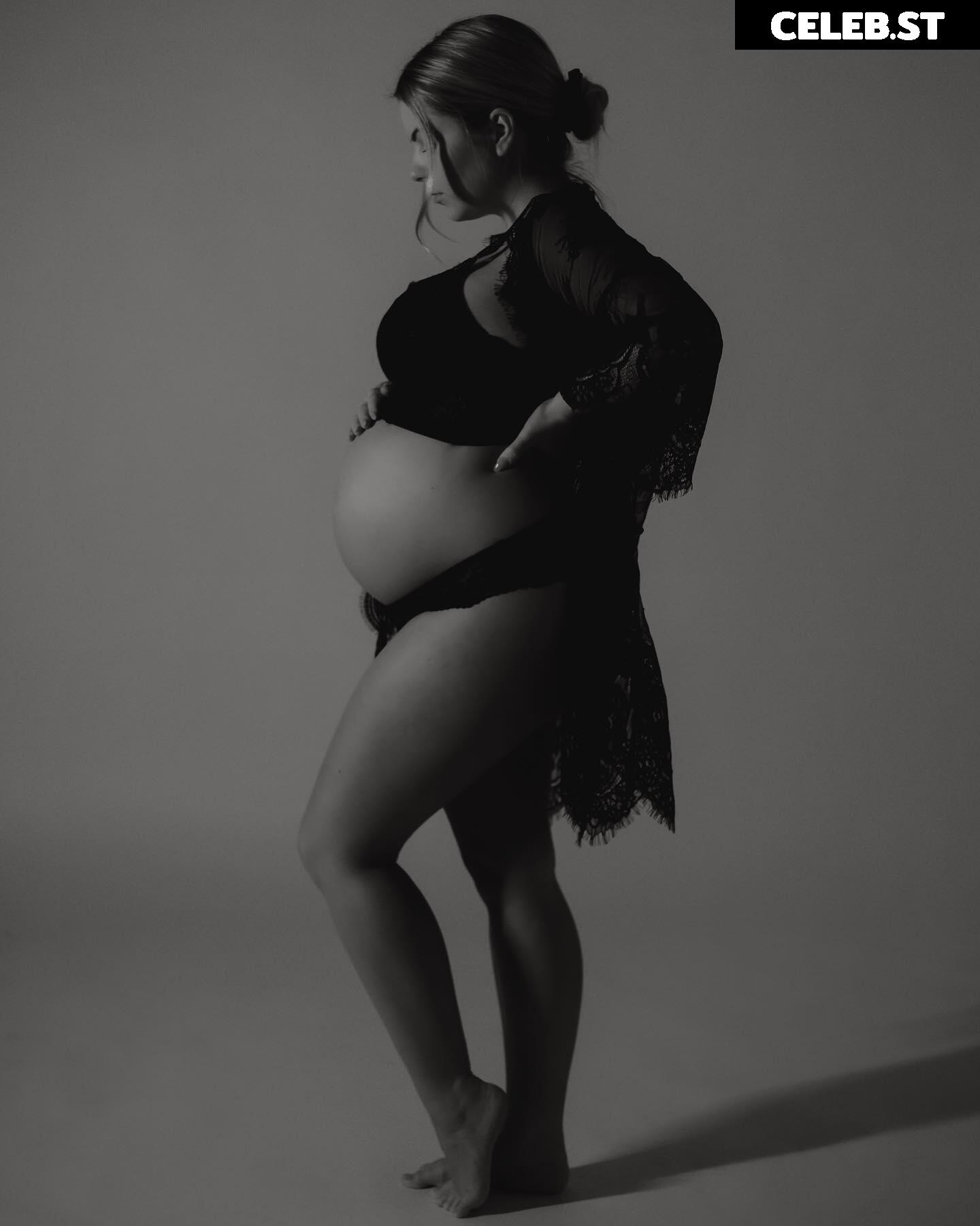 _abcdesi_ Image 1845411