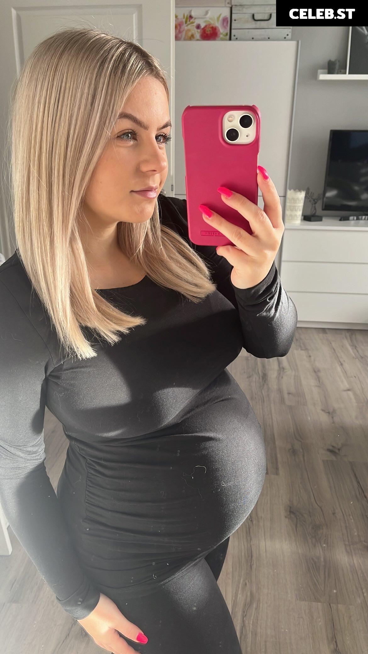 _abcdesi_ Image 1845089