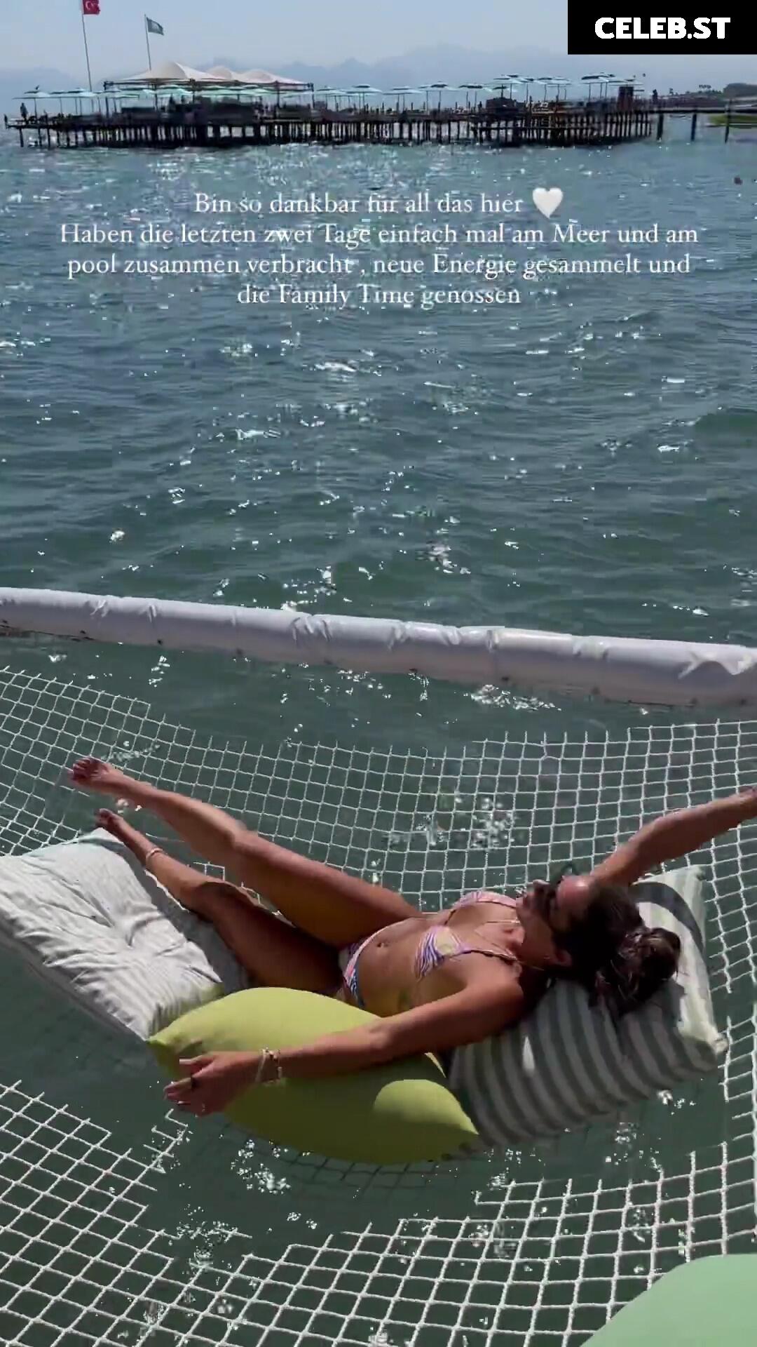 Sarah Engels Image 1844691