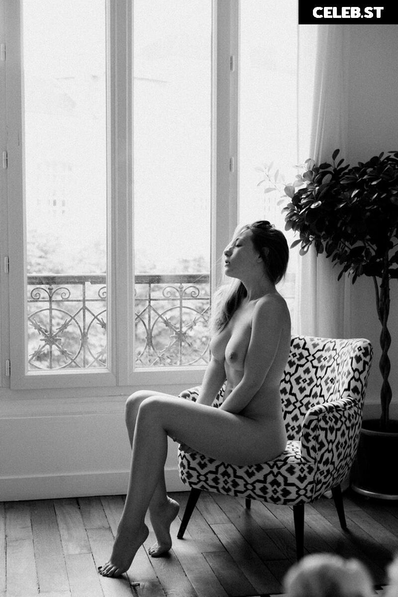 Olga Kobzar Image 1842602