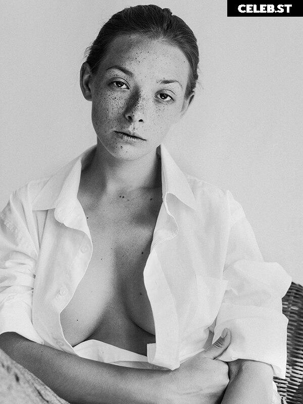 Olga Kobzar Image 1842243