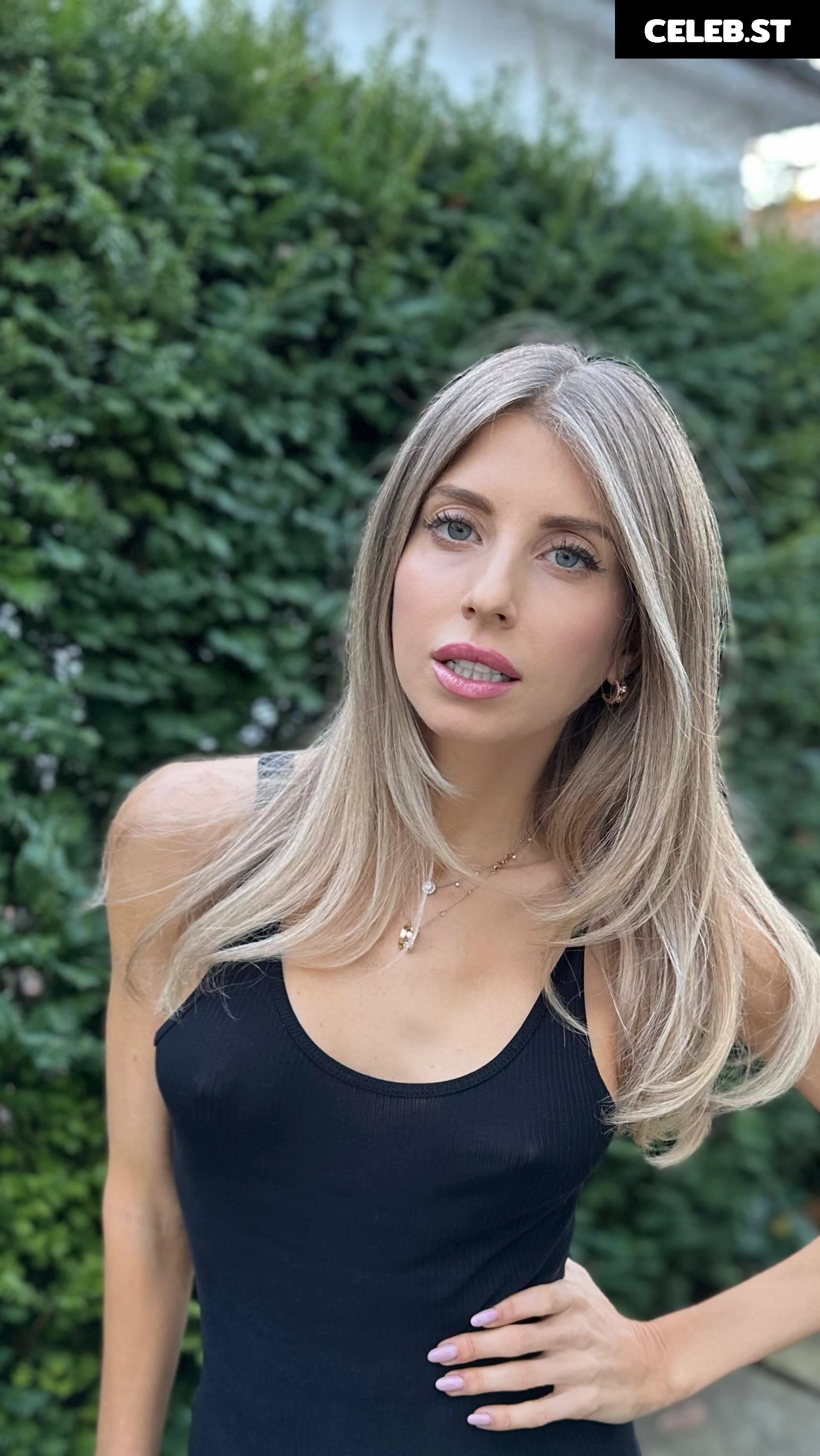 Cathy Hummels Image 1840465