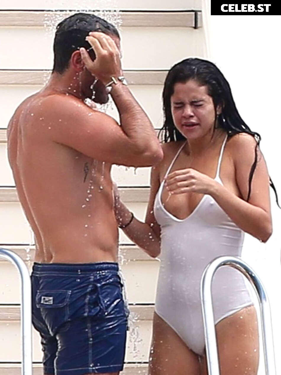 Selena Gomez Image 1849578