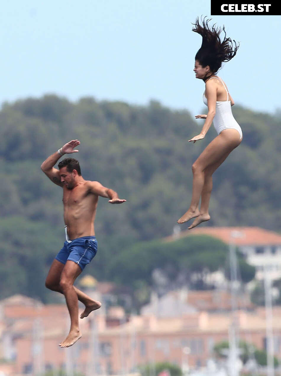 Selena Gomez Image 1849565