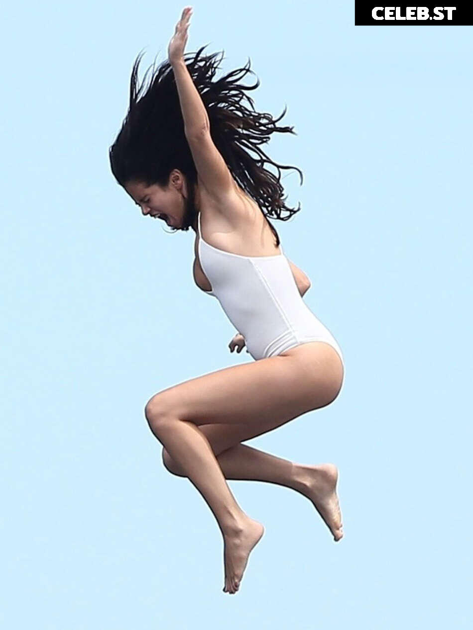 Selena Gomez Image 1849445