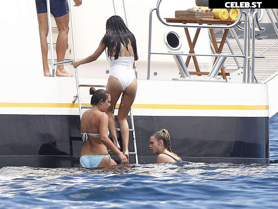 Selena Gomez Image 1849460