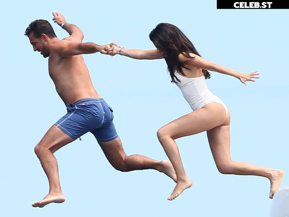 Selena Gomez Image 1849613