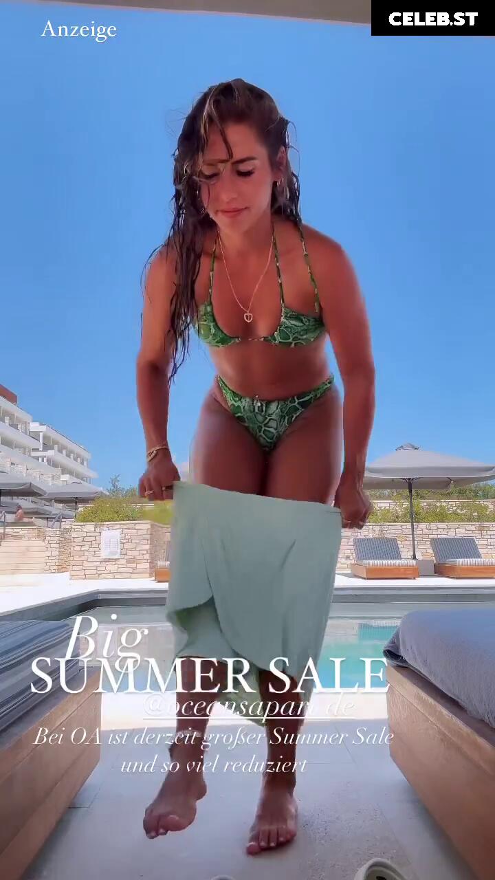 Sarah Engels Image 1848294