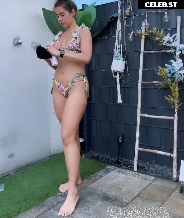 Sarah Engels Image 1835865