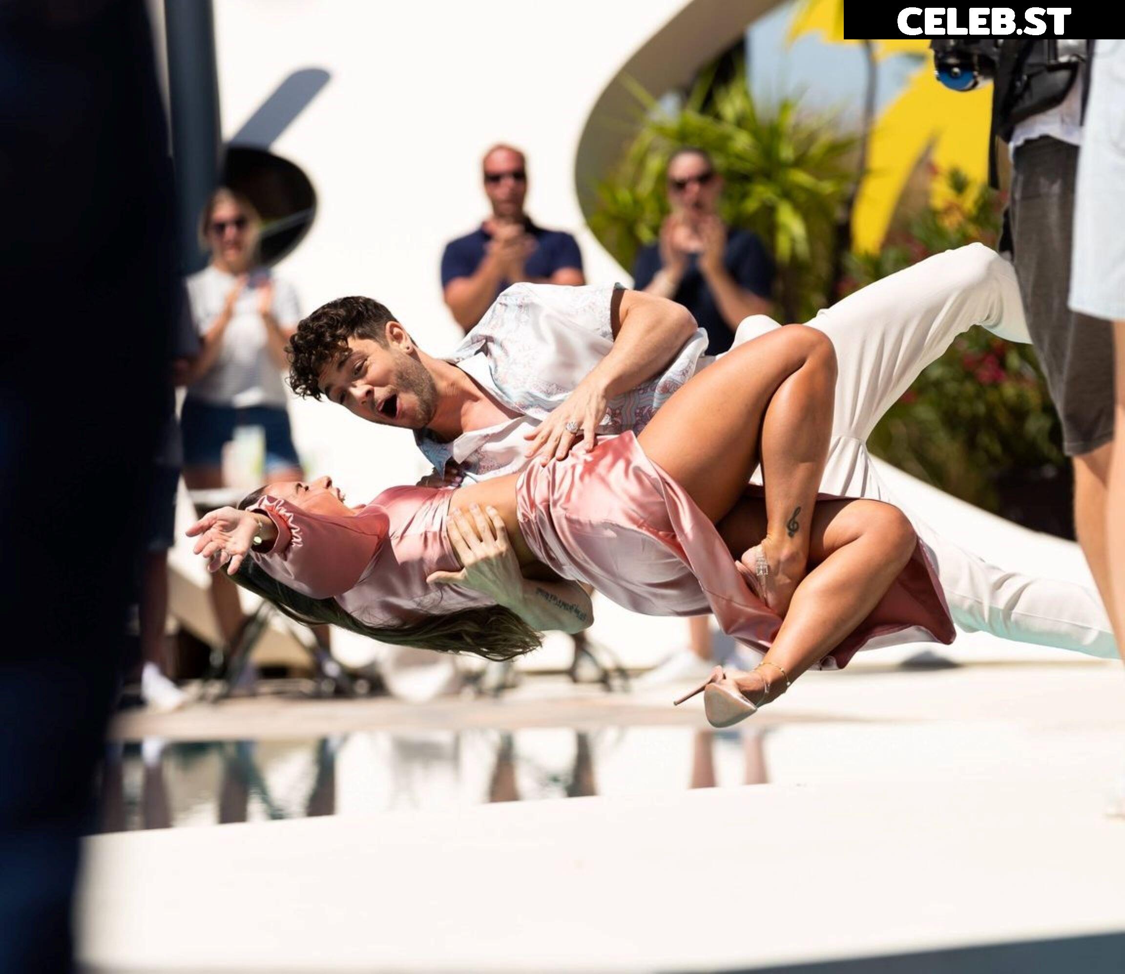 Sarah Engels Image 1835664