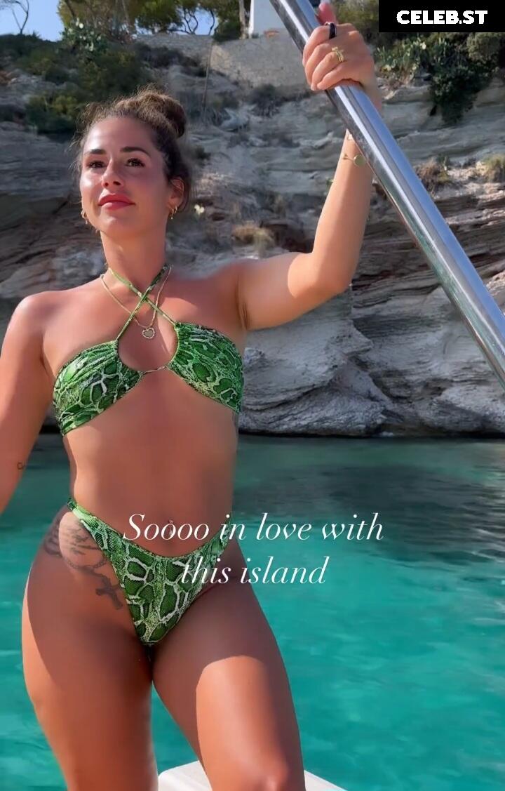 Sarah Engels Image 1836878