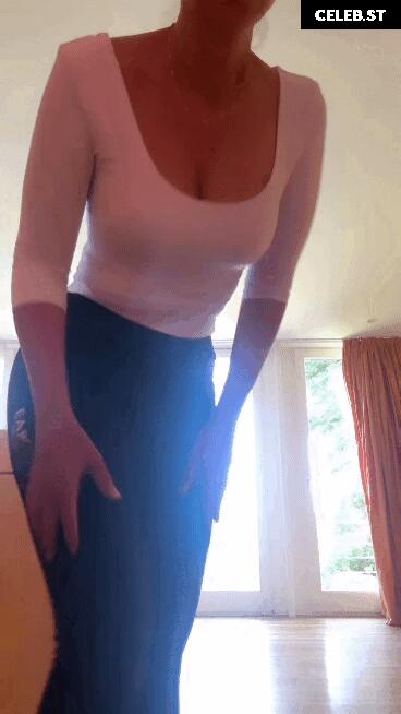 Sila Sahin-Radlinger Image 1831955