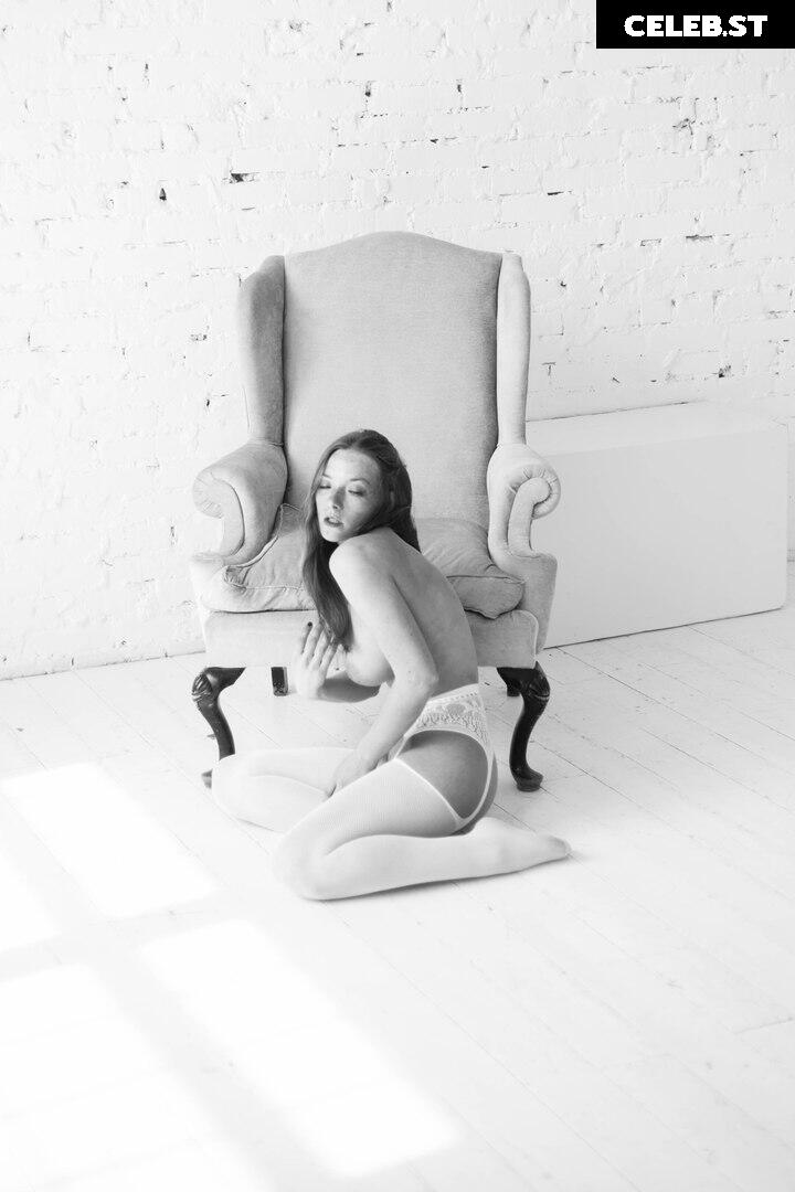 Olga Kobzar Image 1830729