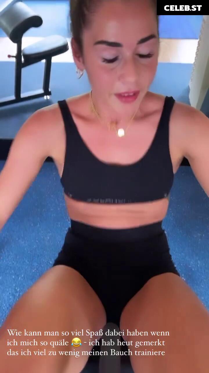 Sarah Engels Image 1839709