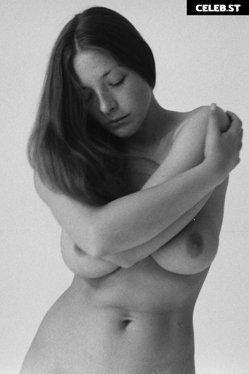 Olga Kobzar Image 1838630