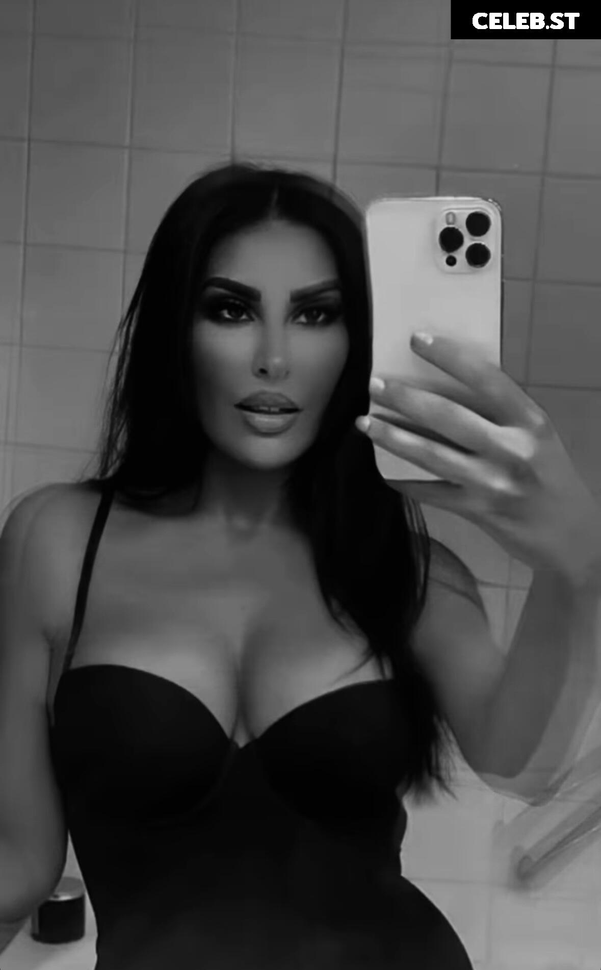 Senna Gammour Image 1826778