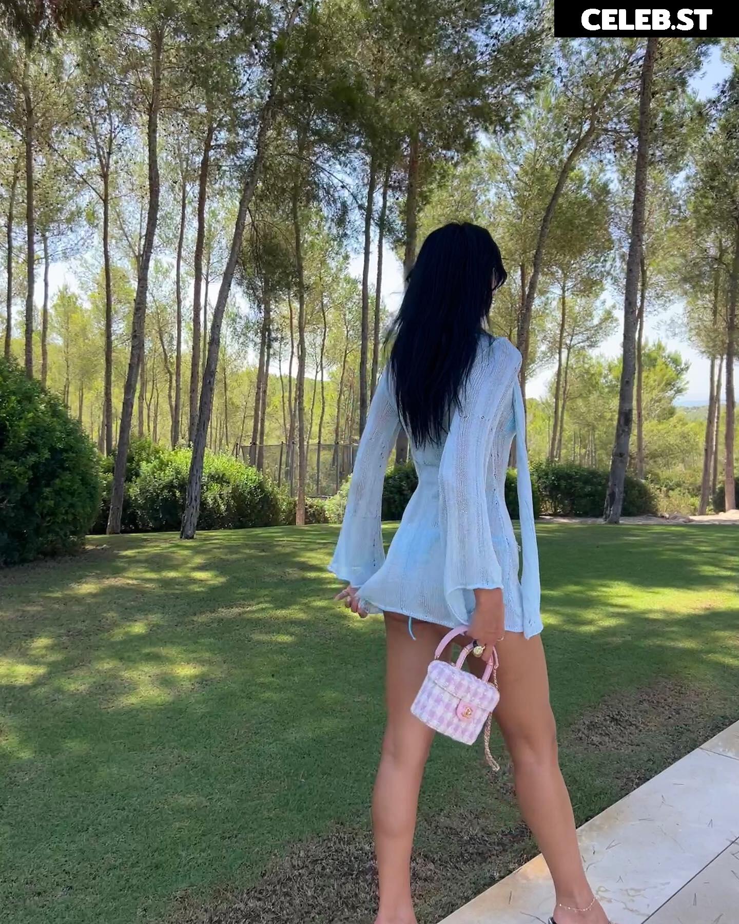 Dua Lipa Image 1824336