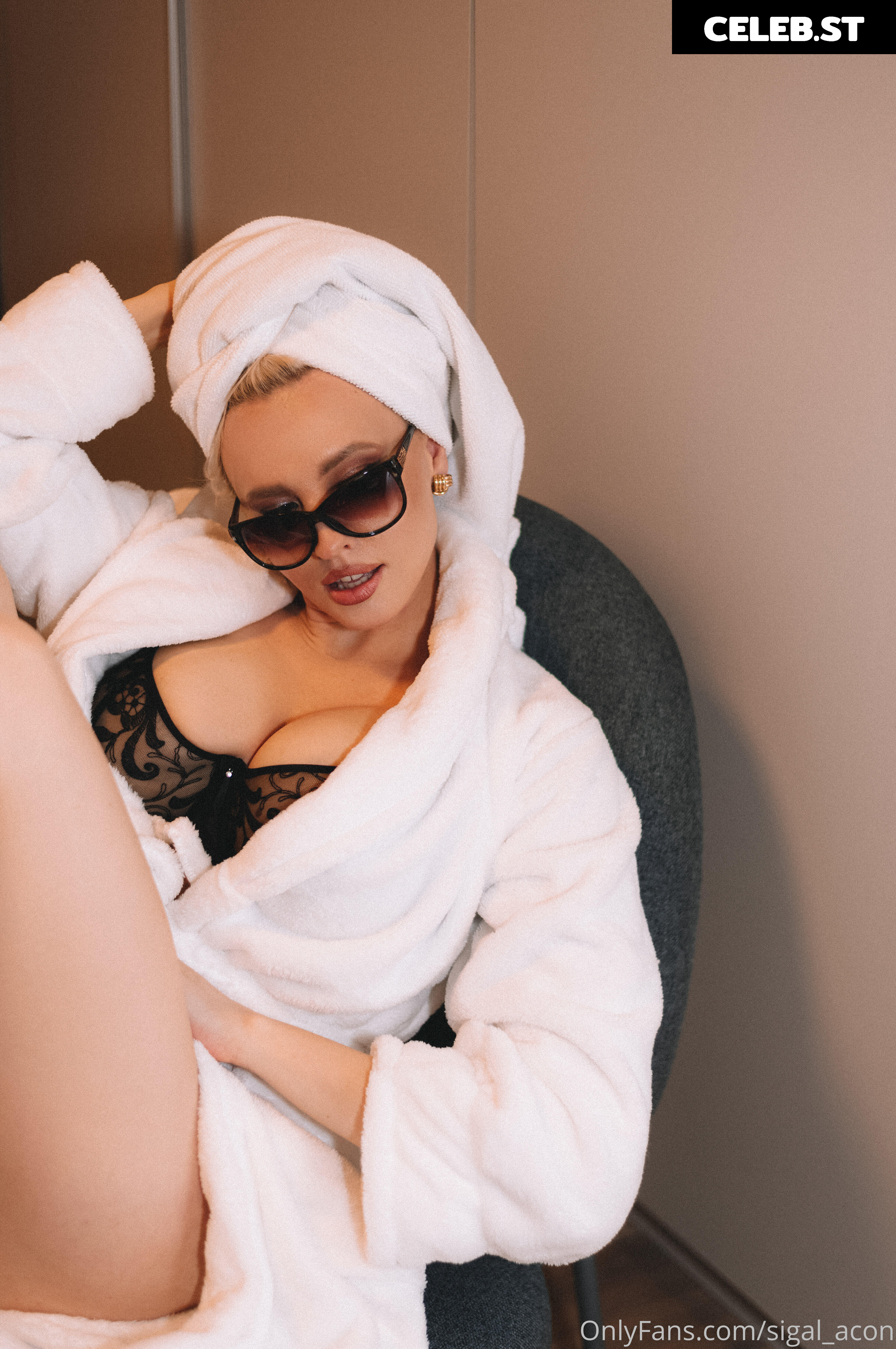 sigalblonde Image 18210887