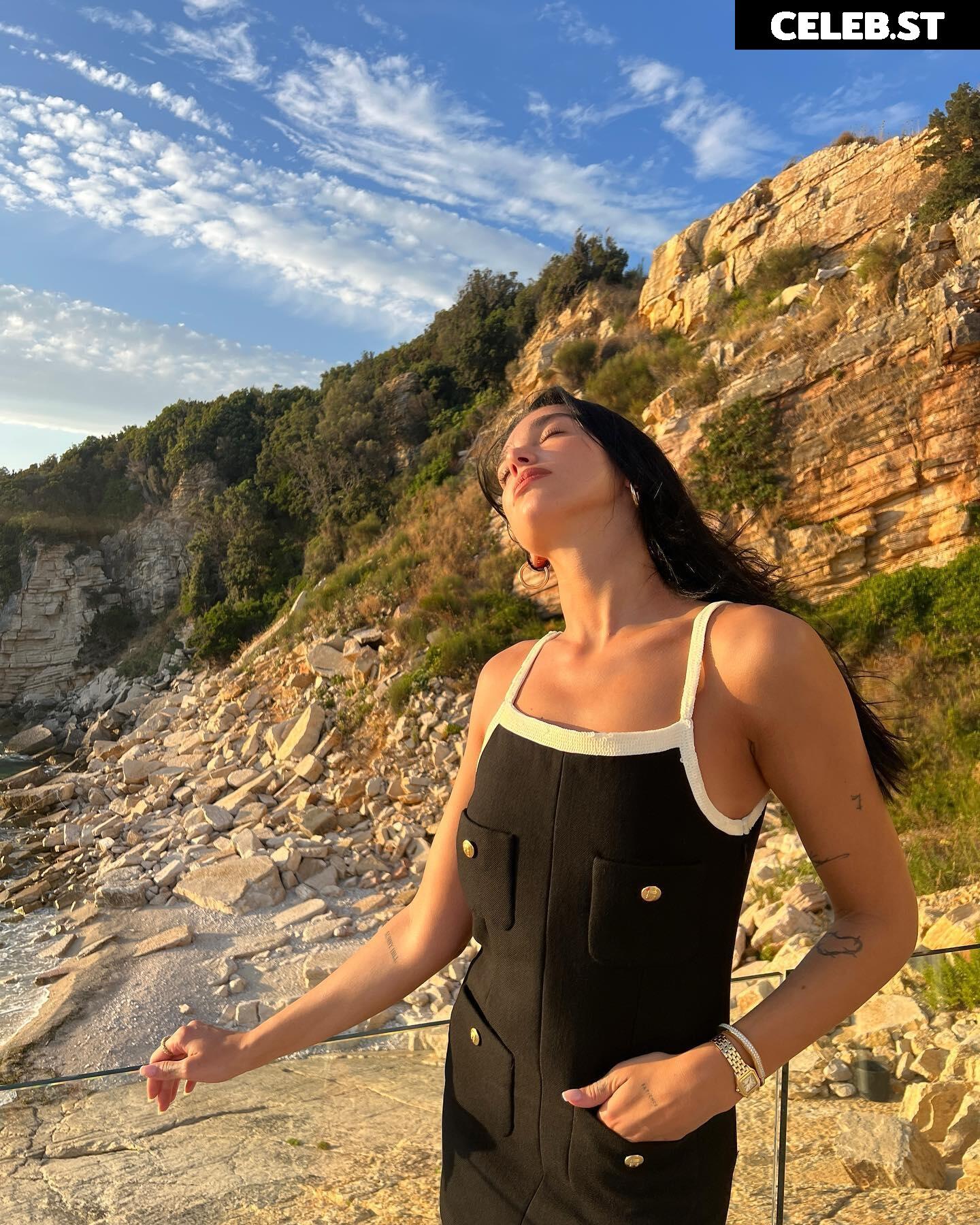 Dua Lipa Image 1822441