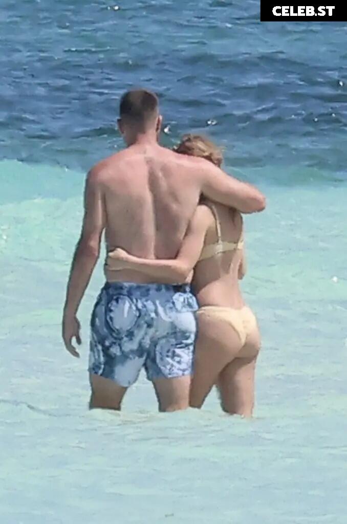 Taylor Swift Image 1823525