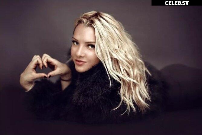 Evelyn Burdecki Image 1823055