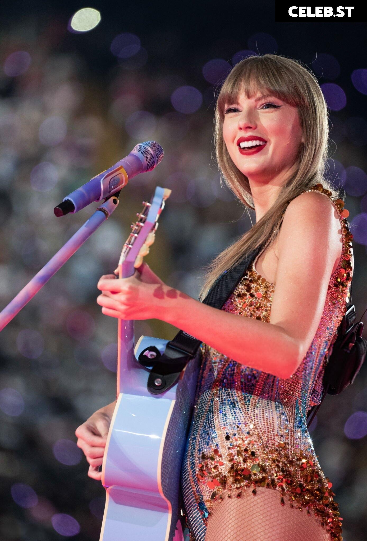 Taylor Swift Image 1828727