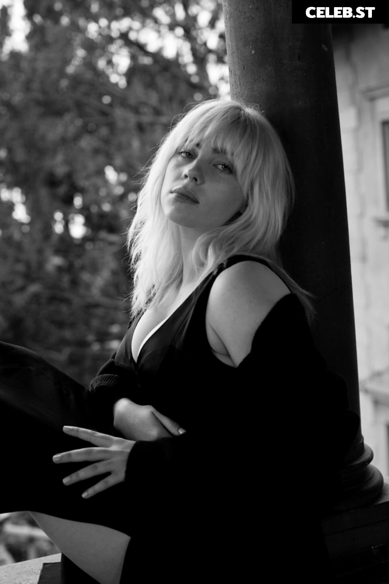 Billie Eilish Image 1828024