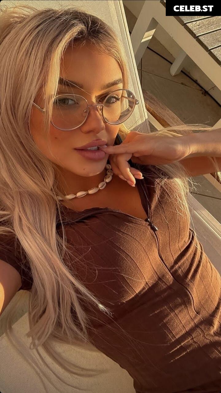 Gwendolynceline Image 1815745