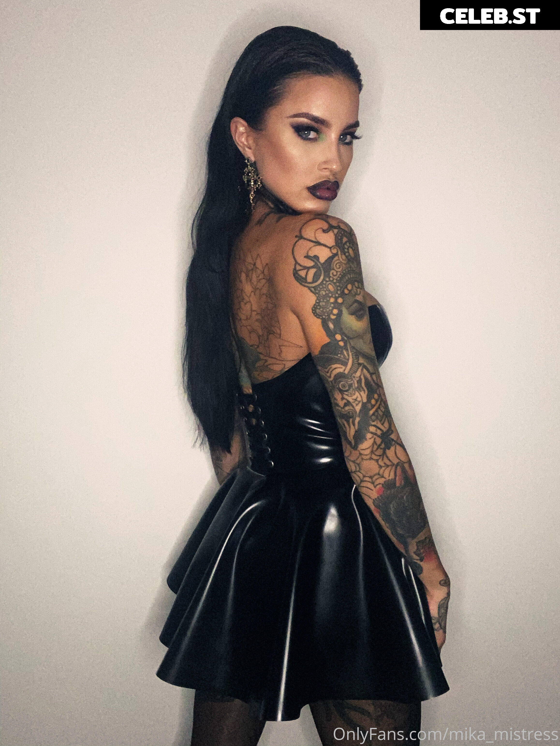Mistress Mika Katana Image 1811575