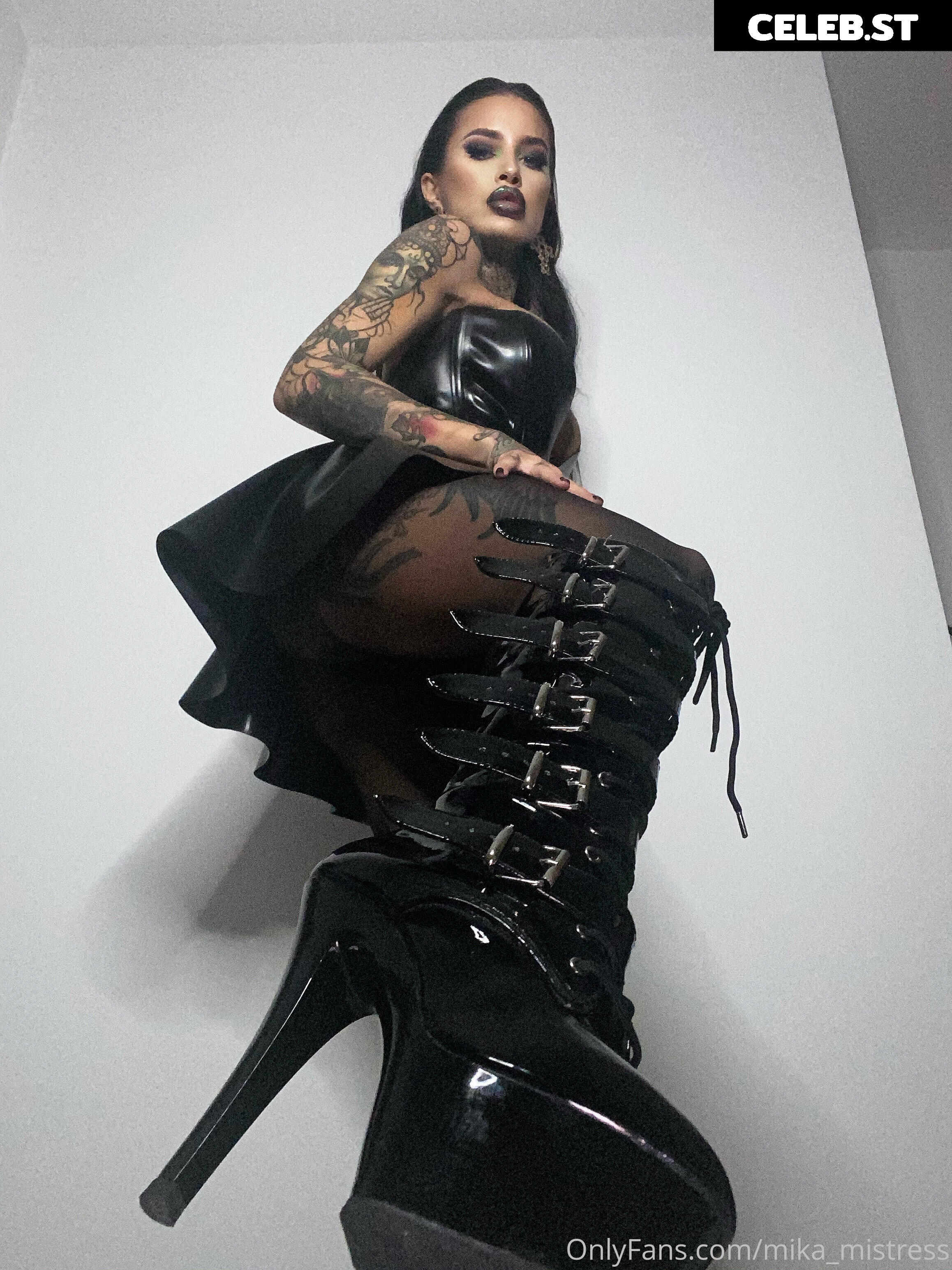 Mistress Mika Katana Image 1811539