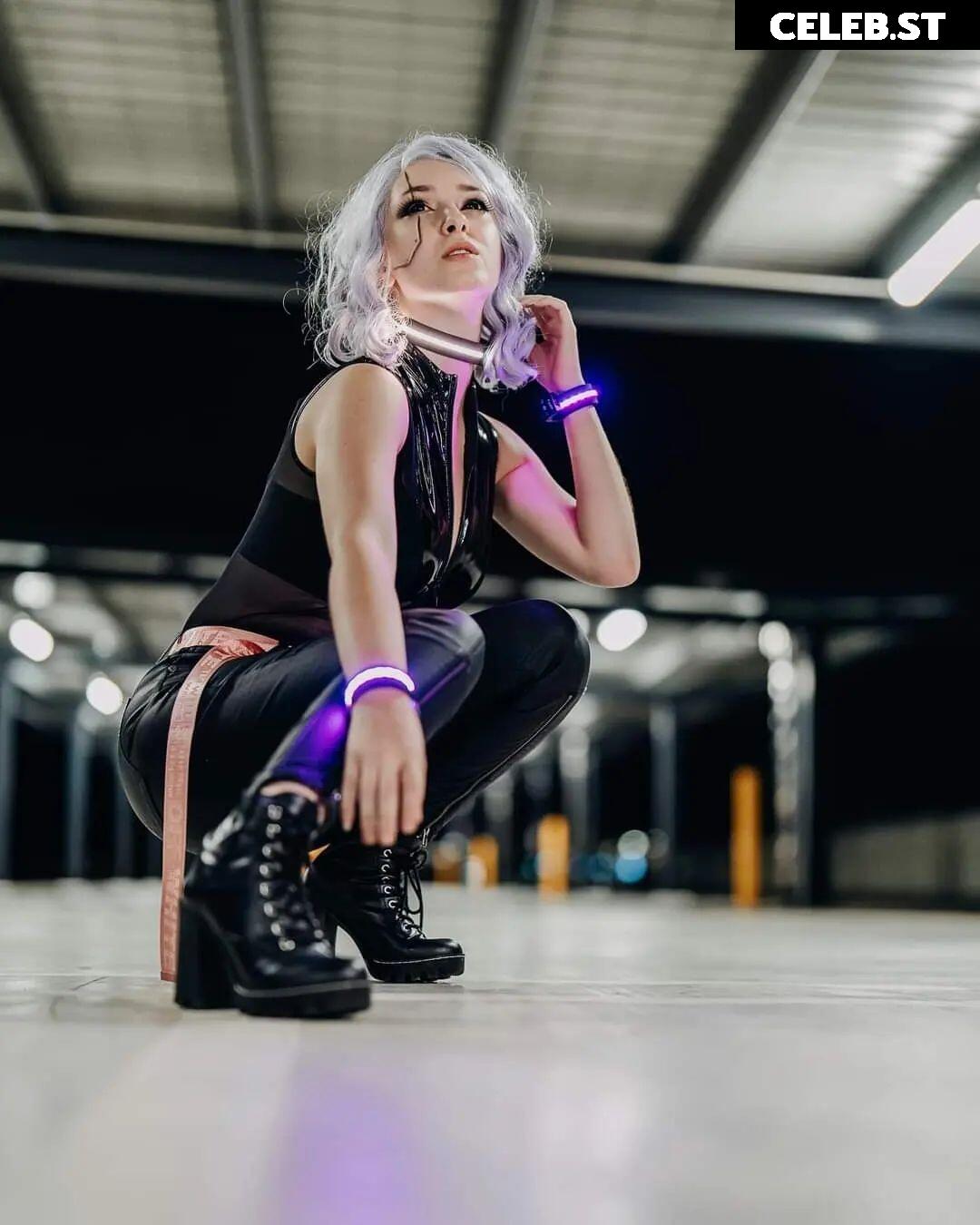 fallcos1 Image 1811465