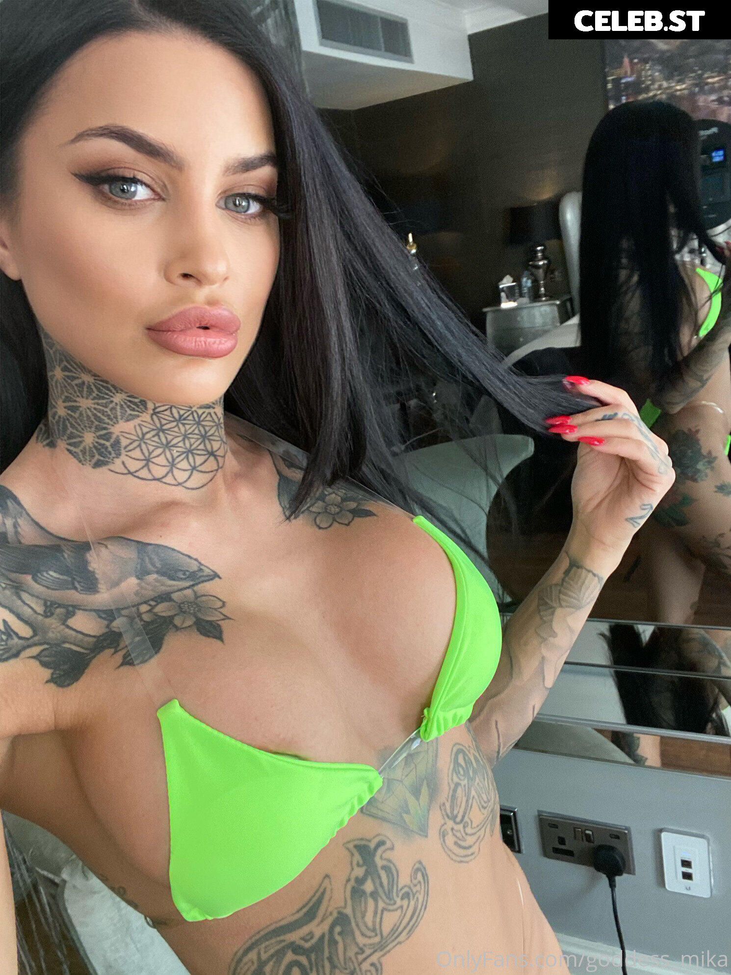 Mistress Mika Katana Image 1812310